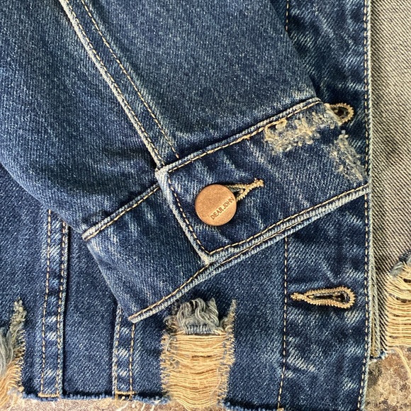Dear John Elsie Oversized Destructed Frayed Hem 100% Cotton Denim Jacket Size M - Picture 12 of 16